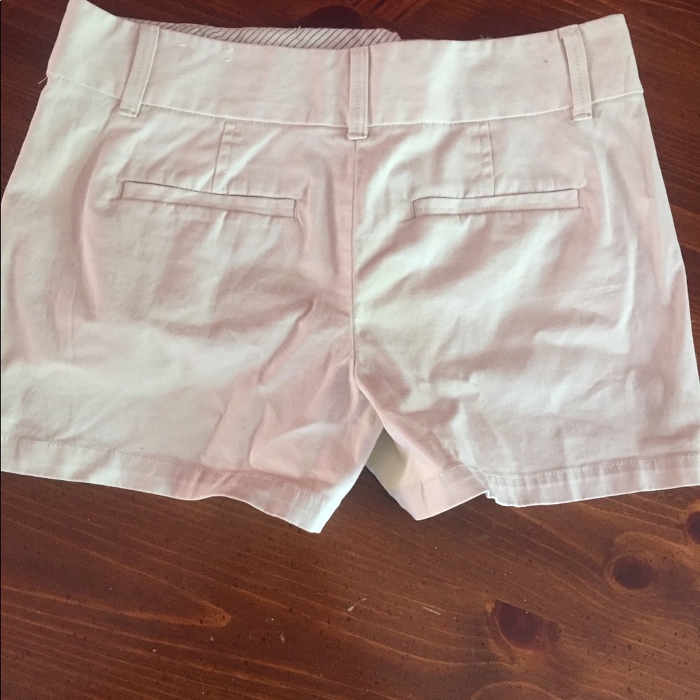 Loft Shorts - Picture 2 of 6